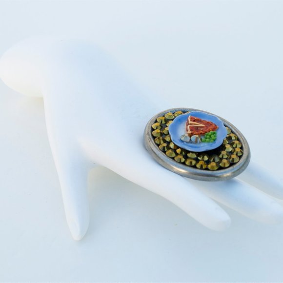 T-BONE STEAK DINNER DORADO RHINESTONE RING - Picture 3 of 4
